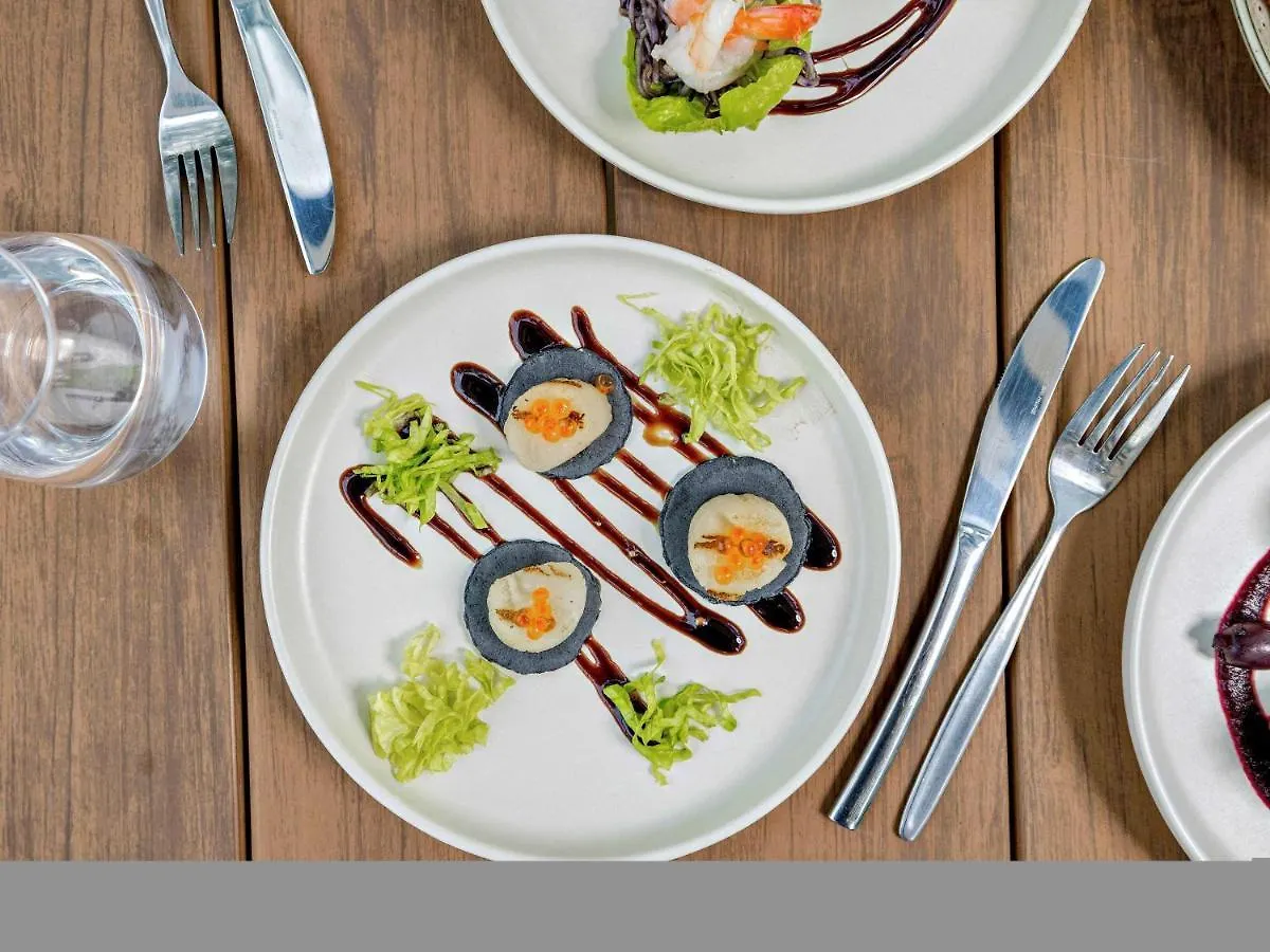 Mercure Кэрнс Отель